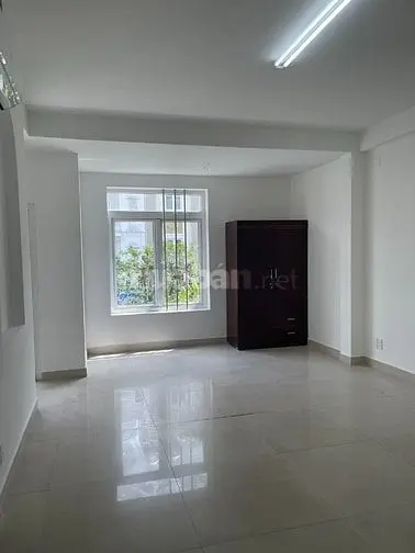 Cho Thuê Np Đường Lớn Lê Văn Thiêm- Pmh Giá 65Tr( 2600Usd) Nhà Mới