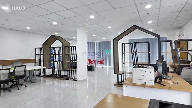 Cho Thuê Văn Phòng Sàn 120M2 View Kính, Đường Hai Bà Trưng, Q1