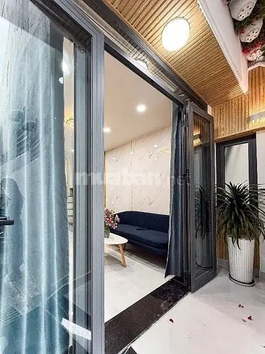 Nhà Gần Công Viên Hoàng Văn Thụ-Ngay Lê Văn Sỹ, Pn 35,1M2 Giá 2Tỷ350