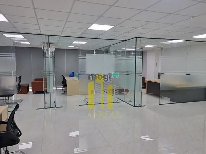 Cho Thuê Tòa Văn Phòng Hiện Đại 1000M2 - Gần Song Hành Giá 240 Triệu