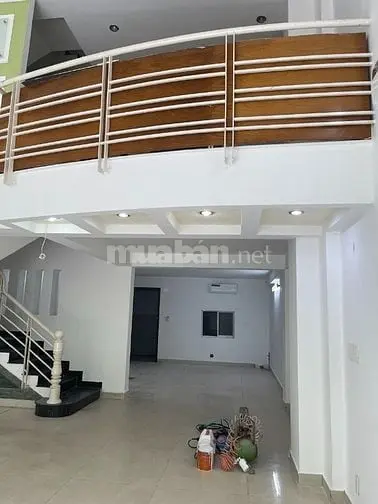 Cho Thuê Np Đường Lớn Lê Văn Thiêm- Pmh Giá 65Tr( 2600Usd) Nhà Mới