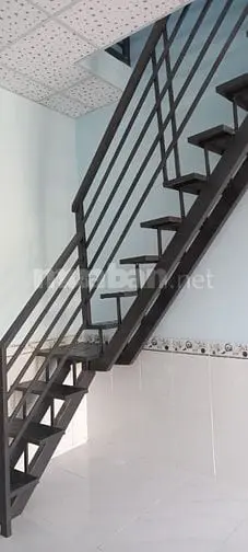 Nhà Cho Thuê Giá 3 Triệu. Nhà Mới Xây Cách Ngã Tư Trung Chánh 500M