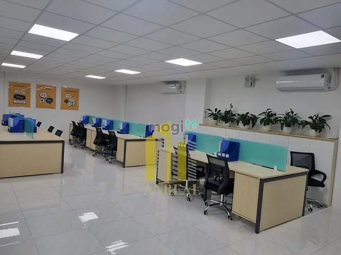 Cho Thuê Tòa Văn Phòng Hiện Đại 1000M2 - Gần Song Hành Giá 240 Triệu