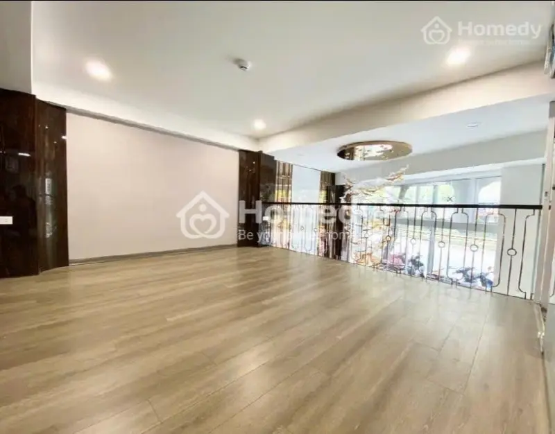 Bán Tòa Nhà Mặt Phố Phạm Văn Đồng, Dt 32 M2, 9 Tầng Thang Máy, Giá Tôt!