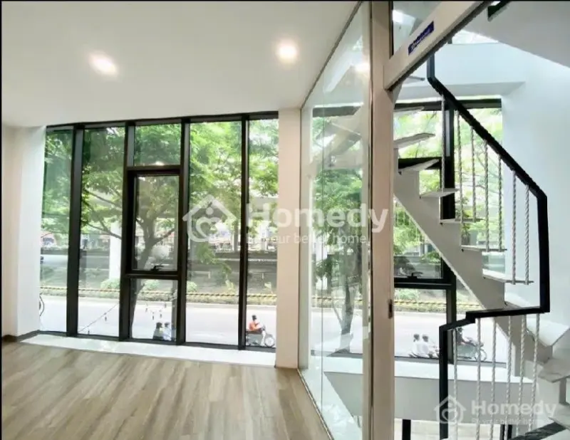 Bán Tòa Nhà Mặt Phố Phạm Văn Đồng, Dt 32 M2, 9 Tầng Thang Máy, Giá Tôt!
