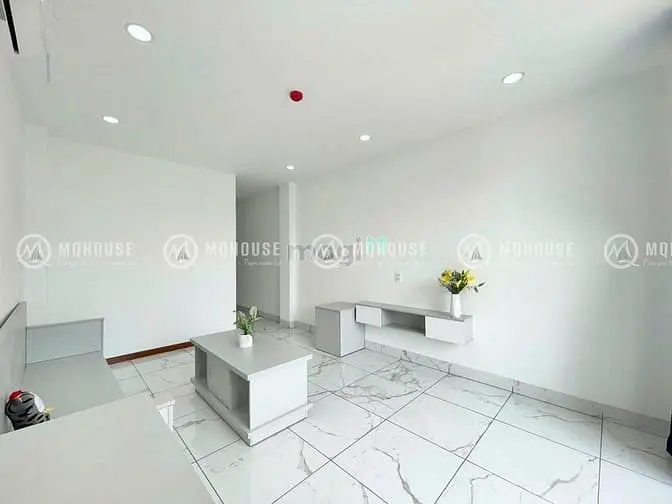 Căn Hộ 1 Phòng Ngủ Full Nội Thất Thang Máy Hầm Xe Đầy Đủ Thoáng Mát