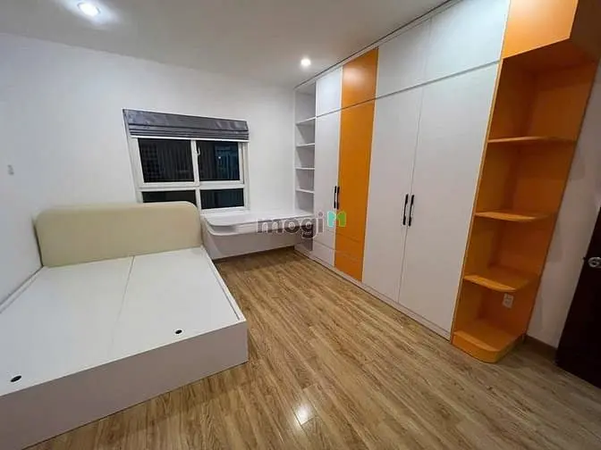 Chung Cư Botanic, Nguyễn Thượng Hiền, Pn: 17Triệu, 2P Ngủ, Nội Thất Mớ