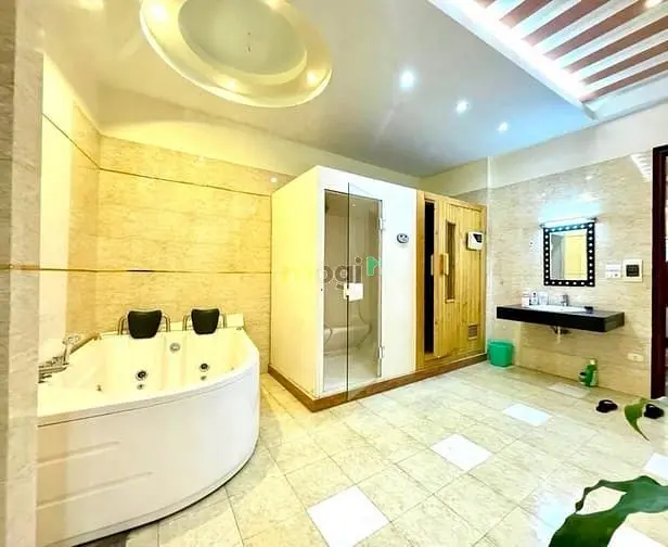 Phân Lô Gara 7 Chỗ - Ô Chờ Thang Máy- Ngõ To Như Phố