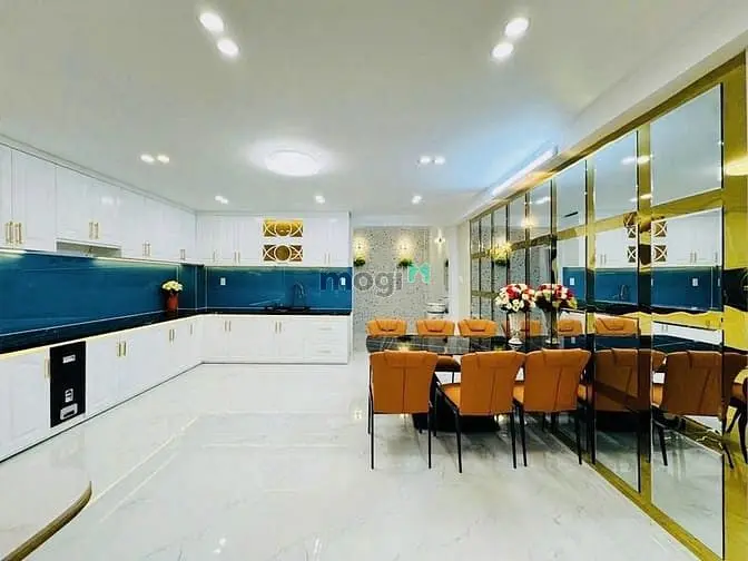 Nhà Đẹp 4 Tầng Gần Phú Mỹ Hưng – Xe Hơi Ngủ Trong Nhà – Full Nội Thất