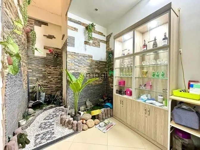 Phân Lô Gara 7 Chỗ - Ô Chờ Thang Máy- Ngõ To Như Phố