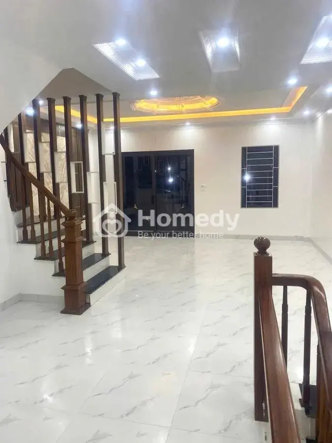 Bán Nhà Tứ Hiệp 38M2 X 5 Tầng, Giá 7.5 Tỷ, 2 Bước Ra Ô Tô