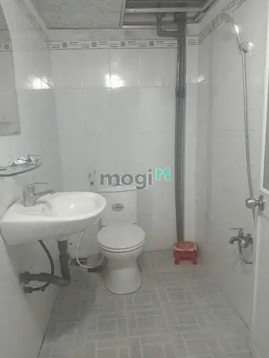 Cho Thuê Nhà Nguyên Căn Mặt Tiền 200M2 Dĩ An Bình Dương - 15.000.000