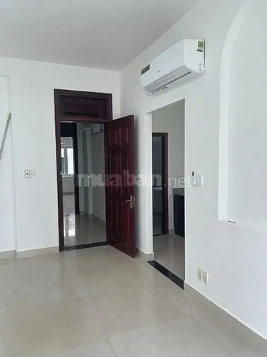 Cho Thuê Np Đường Lớn Lê Văn Thiêm- Pmh Giá 65Tr( 2600Usd) Nhà Mới