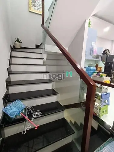 Nhà Đẹp Ở Ngay Hẻm Ô Tô Tránh, 3 Tầng Gần Đ. Linh Đông 4X19; 7,35 Tỷ.
