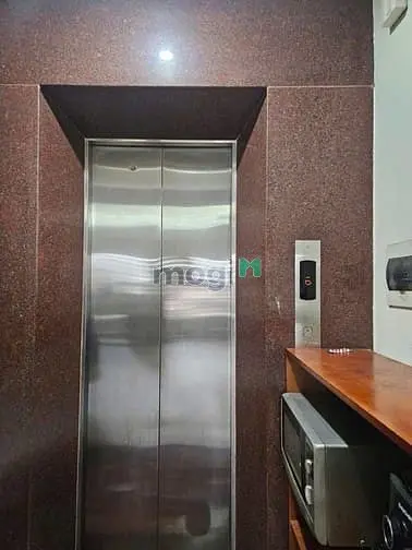 Bán Nhà Phố Khâm Thiên, Gần Phố, Lô Góc 76M2, Nhà 6T Giá 20 Tỷ