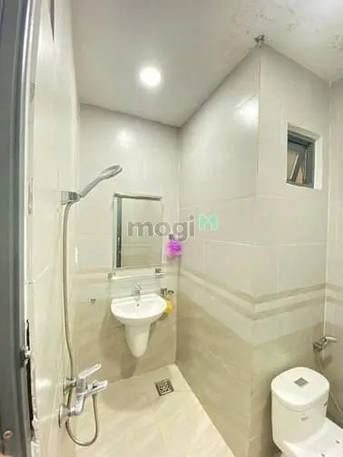 Ký Túc Xá - Quận 10 - Giá Siêu Rẻ - Full Tiện Nghi - Giờ Giấc Tự Do