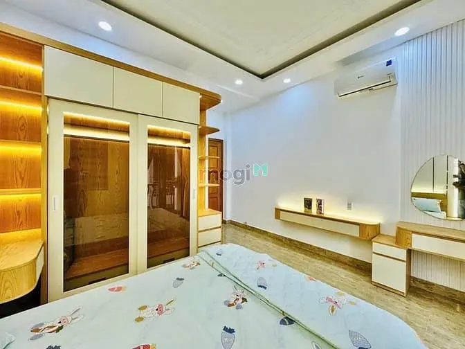 Bán Nhà Hẻm 3,5M Đường Phạm Văn Chiêu, P.8, 4 X 14, 4 Lầu Giá 5.8 Tỷ
