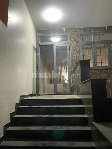 Cho Thuê Nhà Mặt Phố Tại Dương Hồng Garden House, Nguyễn Văn Linh, Bìn