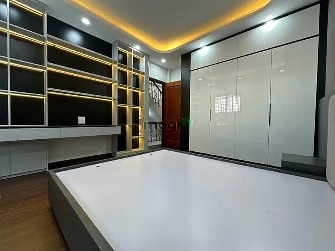 6007352 ảnh đại diện 1