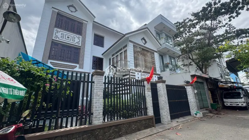 Biệt Thự Sân Vườn Đẹp 3 Tầng 150M2 Đường Hương Lộ 2 Gần Bv Bình Tân Có Gara