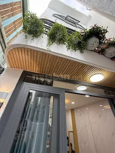 Nhà Gần Công Viên Hoàng Văn Thụ-Ngay Lê Văn Sỹ, Pn 35,1M2 Giá 2Tỷ350