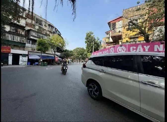 Hiếm! Bán Đất Đẹp Bách Khoa, Dt 130 M2, Mt 6,5 M, Vị Trí Đắc Địa!