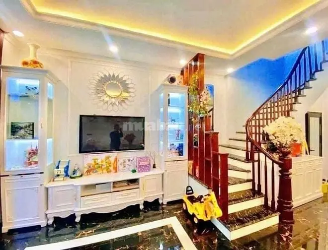 6007083 ảnh đại diện 1