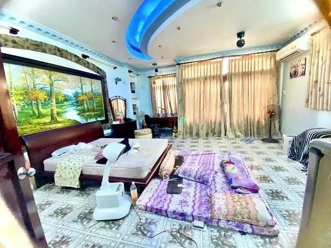 Bán Nhà 5 Tầng Hxh Khu Vip Phan Xích Long – Cô Giang, Dt 101M2, 15.5Ty