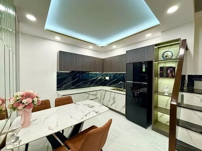 6007433 ảnh đại diện 1