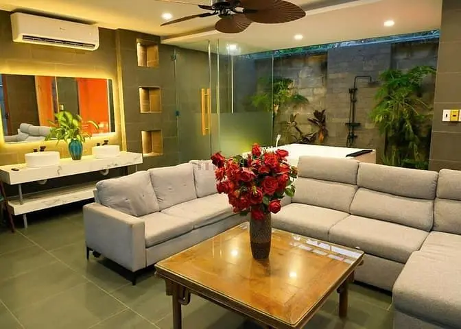Biệt Thự Tuyệt Đẹp, Gần Phạm Văn Đồng Ngang Hiếm 18M, Dt 705M2; 57 Tỷ.