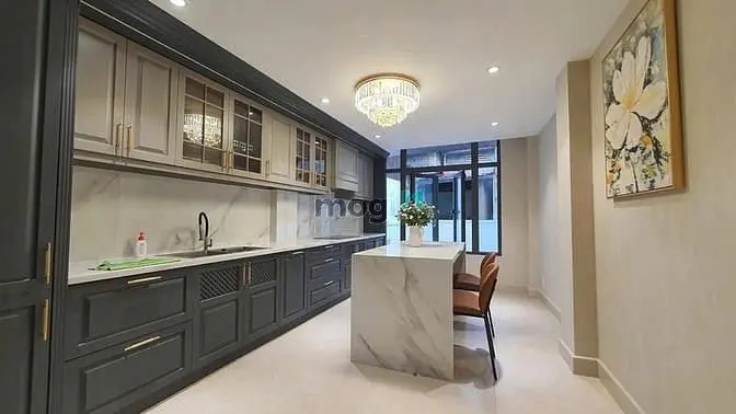 Bán Nhà Mặt Tiền Đinh Công Tráng, Quận 1 – 6 Tầng Hơi Vào Nhà – 38 Tỷ