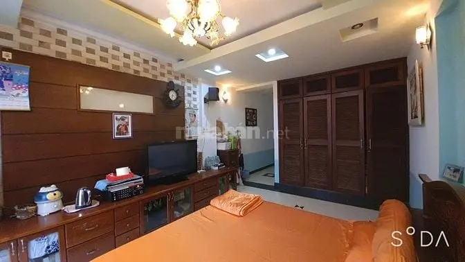 Bán Nhà Hẻm Xe Hơi Đường Nguyễn Đình Chính, Phường 15, Quận Phú Nhuận