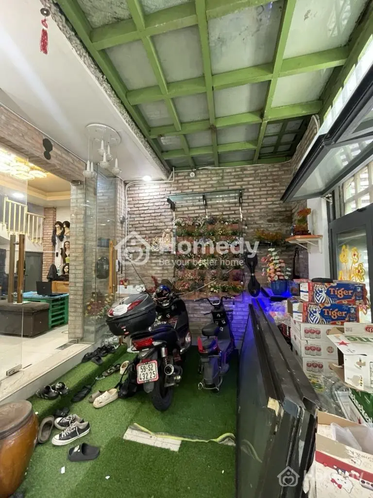 Cần Bán Gấp Nhà Quận 8 Lô Góc 2 Mặt Tiền Hẻm Xe Hơi Tránh- Giá Yêu Thương Chỉ 12.5 Tỏi ( Tl )