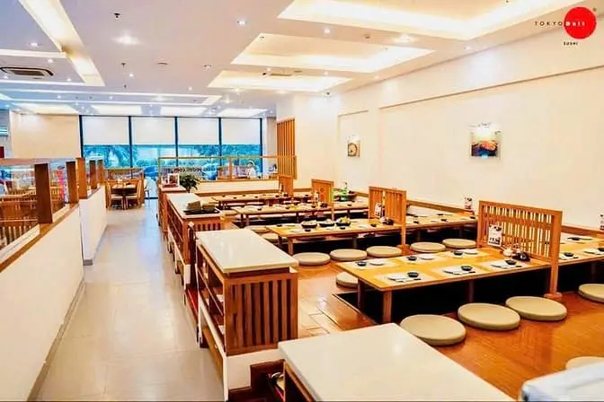 Nha Khoa - Spa Mt Sô 388 Đường 3/2, Q10. Dt: 7X25M, Kc: Trệt 3 Lầu. Gí