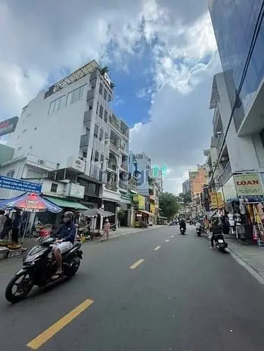 6007402 ảnh đại diện 1
