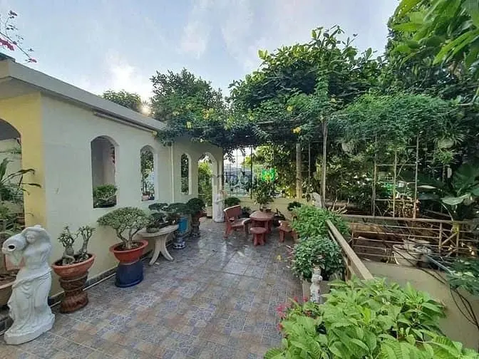 Bán Biệt Thự Cổ Điển Quận 10, Xe Hơi Ngủ Trong Nhà, 205M2 - 52 Tỷ