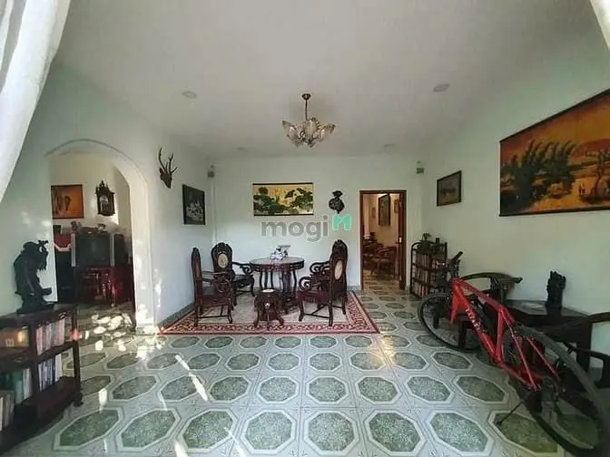 Bán Biệt Thự Cổ Điển Quận 10, Xe Hơi Ngủ Trong Nhà, 205M2 - 52 Tỷ