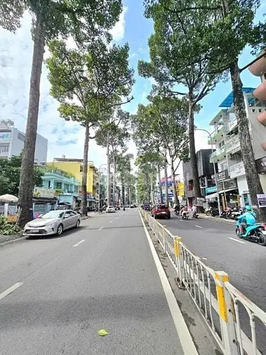Bán Gấp Nhà Mặt Tiền Nguyễn Tri Phương, Q10, Dt: 7X16M, Giá Siêu Hời