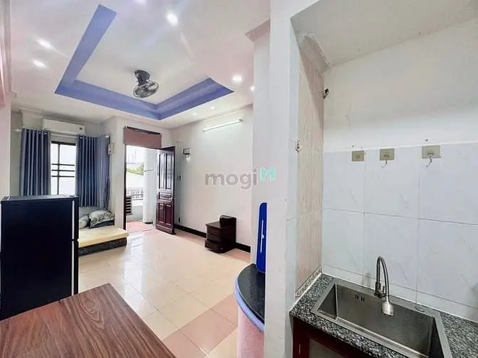 Cho Thuê Phòng Trọ Gần Đại Học Hoa Sen Q10 Đường Thành Thái Rộng 30M2