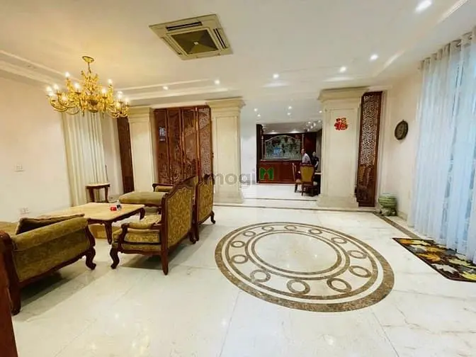 Biệt Thự 4 Tầng Có Hầm Xe , Không Gian Mở