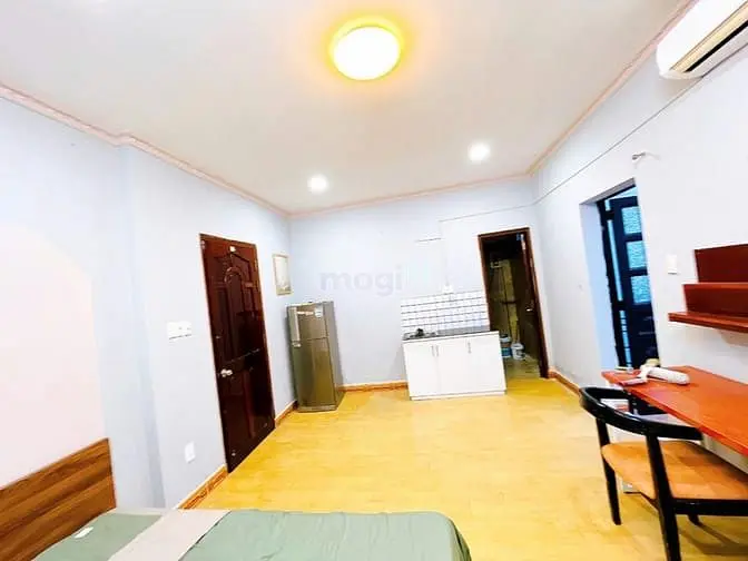 🌈🌈🌈Trọ Sinh Viên Giá Rẻ Có Ban Công Thoáng Tại Quận 7