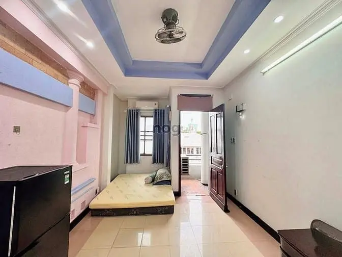 Cho Thuê Phòng Trọ Gần Đại Học Hoa Sen Q10 Đường Thành Thái Rộng 30M2