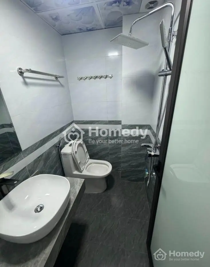 6007384 ảnh đại diện 1