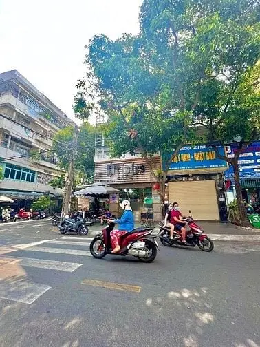 Nhà Góc 2 Mt Đường Phan Đình Phùng, Dt 4X20M, Cấp 4, Giá 12 Tỷ