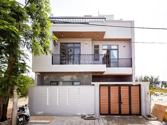Villa 3 Tầng Mới Xây Sát Biển