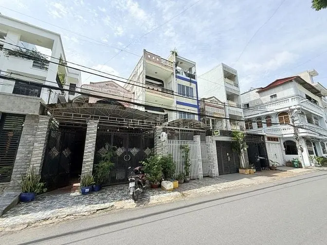 Nhà 2 Tầng, Đường Số 8, Linh Tây, 123M2, 17.5Tỷ.