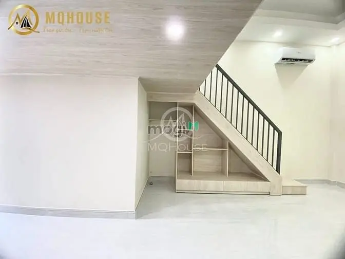 Cho Thuê Căn Hộ Duplex Ban Công Ngay Etown Tân Bình