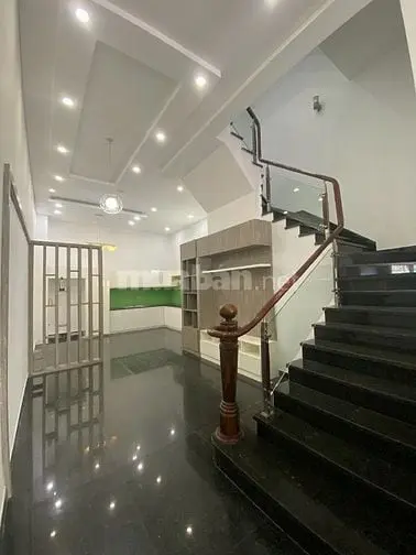 Nhà 3 Tầng - Giá 6,5Tỷ, Đường 10M, Cách Lê Văn Lương Chỉ 50M