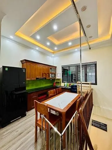 Hoàng Mai-Gara 7 Chỗ- Kinh Doanh- Phân Lô- Sổ Đẹp