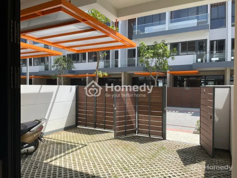 Chính Chủ Bán Lỗ Nhà Phố Elite Life 80,25M2, 1T2L, Nhà Thô, Giá 3,4 Tỷ, Bao Phí
